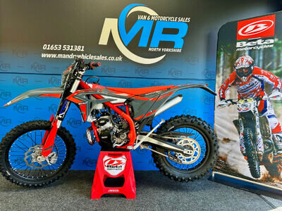 NEW 2025 BETA X-TRAINER 300 2T ENDURO BIKE RR / GREEN LANING V5 ROAD REG 250 450 NEW 2025 BETA X-TRAINER 300 2T ENDURO BIKE RR / GREEN LANING V5 ROAD REG 250 450