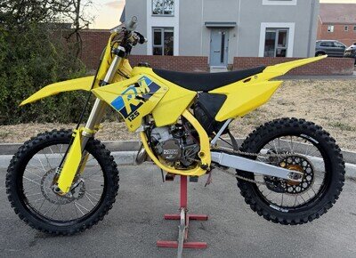 SUZUKI RM125 2 STROKE 2006/HUGE SPEC/FRESHLY BUILT/FULL ENGINE REBUILD