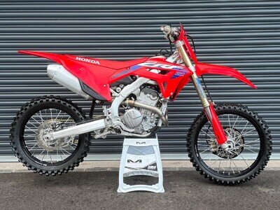 HONDA CRF250 CRF 250 2024 **VERY LOW HOURS**
