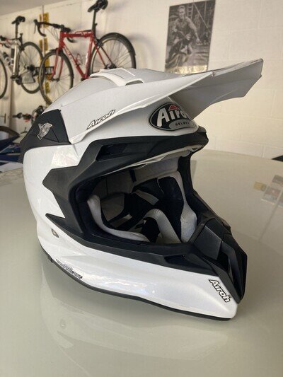 Airoh Terminator Motocross / Enduro Helmet medium gloss white