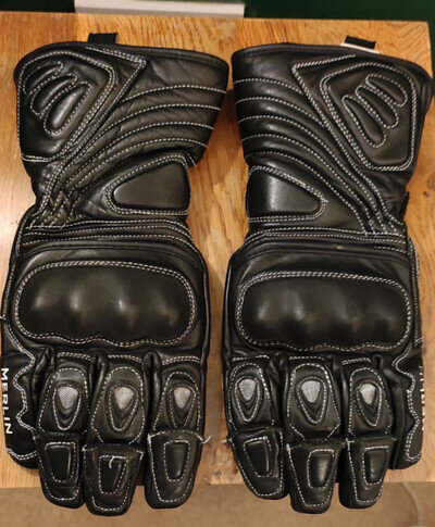 Merlin Black Winter Insultated Waterproof Motorcycle Gloves size Medium
