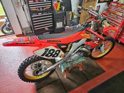 CR 250 2005