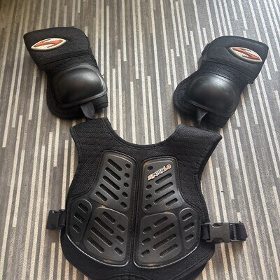 Sinisalo Kids Motocross Body Armour Chest Protector - Youth age 7/8