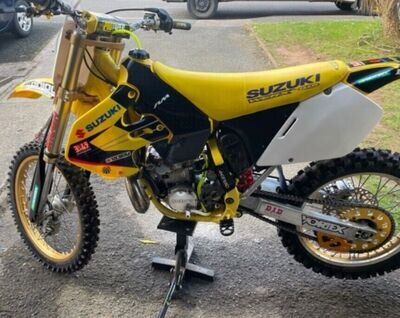 SUZUKI RM 250 2000 SUZUKI RM 250 2000