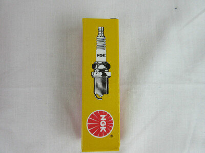 NGK CR8E Yamaha YZF426 motocross 00-02 spark plug