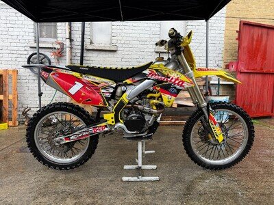 2015 SUZUKI RMZ450 (ROAD REGISTERED W/ V5)
