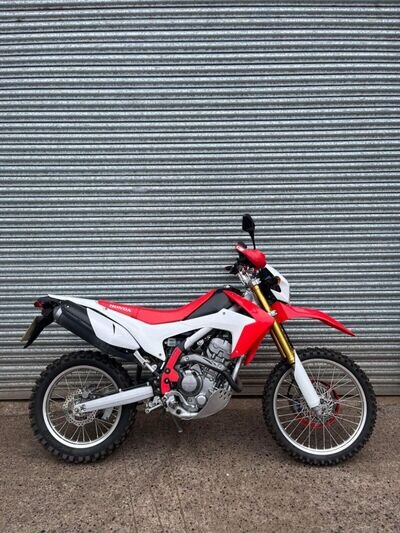 HONDA CRF250 L 2016 *ONLY 3500 MILES* HONDA CRF250 L 2016 *ONLY 3500 MILES*