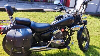 YAMAHA XV250 VIRAGO 1995 YAMAHA XV250 VIRAGO 1995