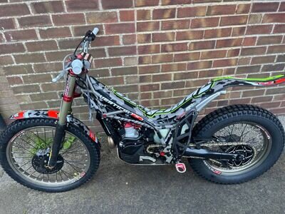 2019 Vertigo Vertical R 250 cc Trials Bike 2 stroke road reg 2019 Vertigo Vertical R 250 cc Trials Bike 2 stroke road reg
