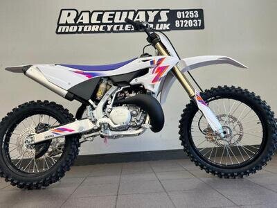 YAMAHA YZ250 50TH ANNIVERSARY EDITION 2024 WHITE BRAND NEW YAMAHA YZ250 50TH ANNIVERSARY EDITION 2024 WHITE BRAND NEW