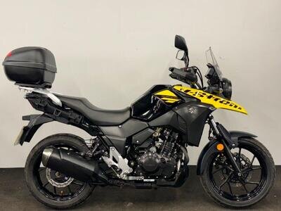 SUZUKI DL250 VSTROM 250 ** ONE OWNER - LOW MILEAGE - TOP BOX - FULL HISTORY ** SUZUKI DL250 VSTROM 250 ** ONE OWNER - LOW MILEAGE - TOP BOX - FULL HISTORY **