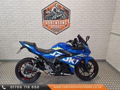 2018 68 plate Suzuki GSX250 r in Moto GP blue with nice extras. 2018 68 plate Suzuki GSX250 r in Moto GP blue with nice extras.