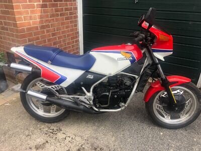 Honda mvx250f V3 249cc Road Bike Honda mvx250f V3 249cc Road Bike