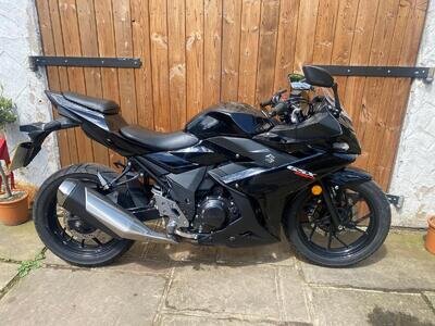 Suzuki GSXR250 2017 Sports Bike Suzuki GSXR250 2017 Sports Bike