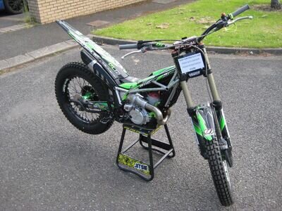 **SOLD** 2023 VERTIGO NITRO DL12 250cc TRIALS BIKE. 1 OVER 60's OWNER. **SOLD** **SOLD** 2023 VERTIGO NITRO DL12 250cc TRIALS BIKE. 1 OVER 60's OWNER. **SOLD**