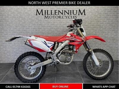 2014 HONDA CRF 250 IN RED WITH 360 MILES. 2014 HONDA CRF 250 IN RED WITH 360 MILES.