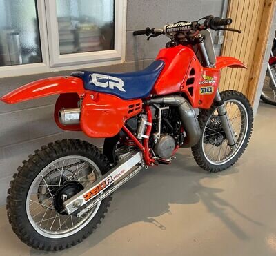Honda CR250R 1984 Red Rocket Evo mx