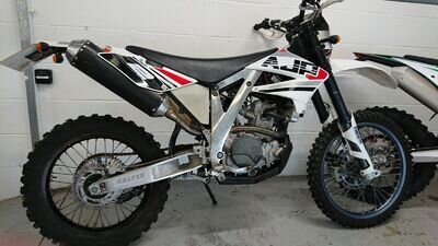 AJP PR-5 250 enduro AJP PR-5 250 enduro