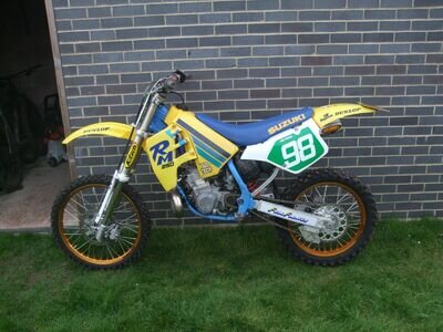 SUZUKI RM 250 1991 ROAD LEGAL SUZUKI RM 250 1991 ROAD LEGAL