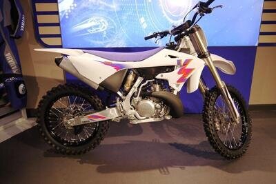 Yamaha YZ250 LC 50th Anniversary Yamaha YZ250 LC 50th Anniversary