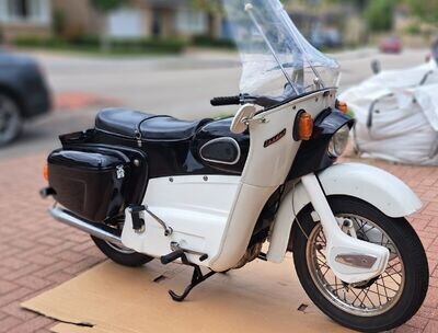 1965 Ariel Leader 250cc Motorcycle. Family owned from new 1965 Ariel Leader 250cc Motorcycle. Family owned from new
