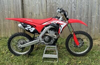 Honda CRF 250R 2018 CLEAN ORIGINAL BIKE WITH 38.8 HOURS ON THE METER Honda CRF 250R 2018 CLEAN ORIGINAL BIKE WITH 38.8 HOURS ON THE METER