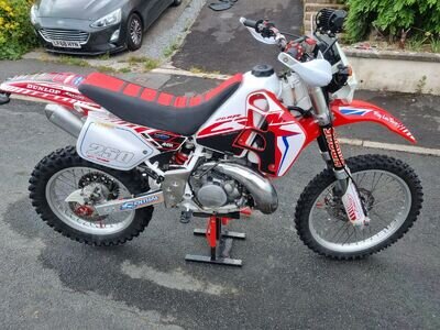 HONDA CRM 250 mk2 *including SM wheels* fresh MOT, lots of spares, ready to ride HONDA CRM 250 mk2 *including SM wheels* fresh MOT, lots of spares, ready to ride