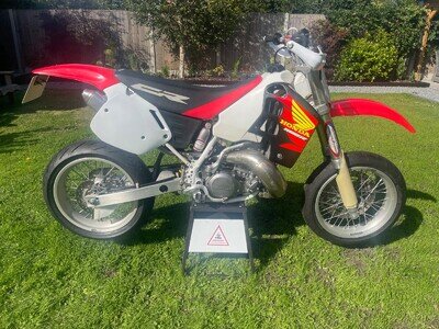 Honda CR500 1998 Road Legal Supermoto.