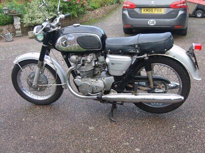 HONDA CB450 BLACK BOMBER