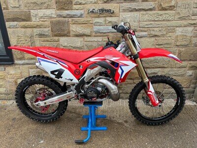 HONDA CR 250 2005 MODEL