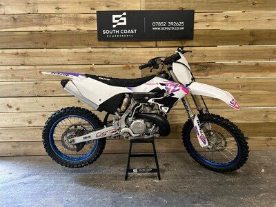 YAMAHA YZ 250 2024 MOTOCROSS BIKE 2 STROKE YAMAHA YZ 250 2024 MOTOCROSS BIKE 2 STROKE