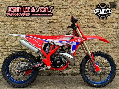 Beta RX 250cc Motocross Bike, Brand New 2026 Model, In Stock & Ready To Ride Beta RX 250cc Motocross Bike, Brand New 2026 Model, In Stock & Ready To Ride