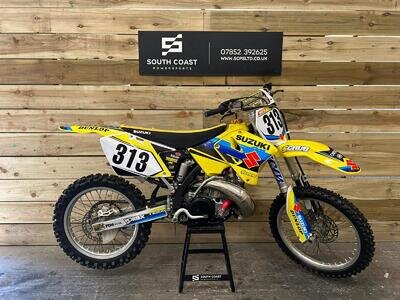 SUZUKI RM 250 2003 MOTOCROSS BIKE