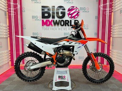 KTM SXF 250 2023 - Less than 60hrs - New OEM plastics