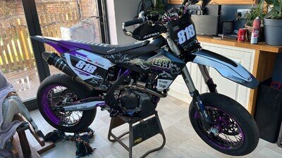 Husqvarna 450 FS Supermoto (Road Legal)